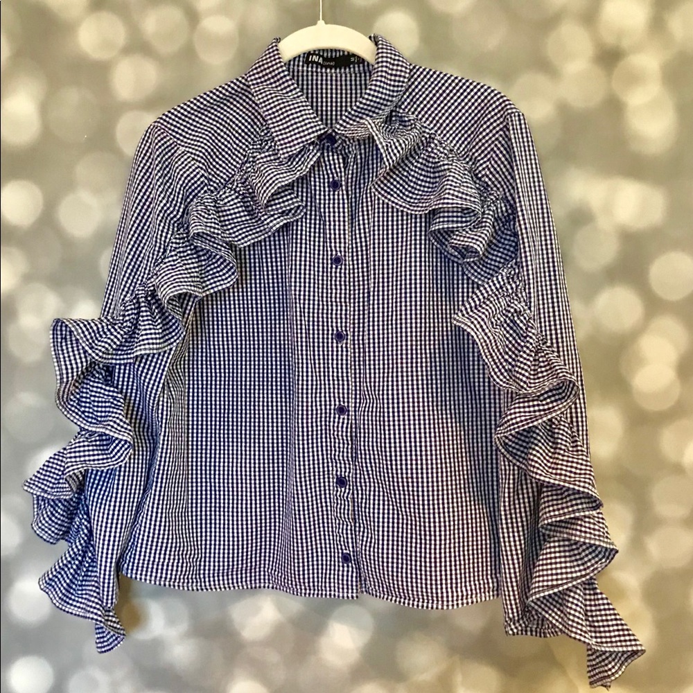 Awesome gingham ruffled blouse